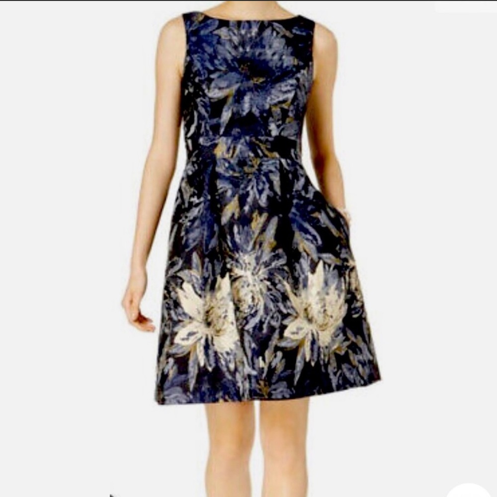 Gorgeous navy blue with gold jacquard Jessica Howard Dress US14